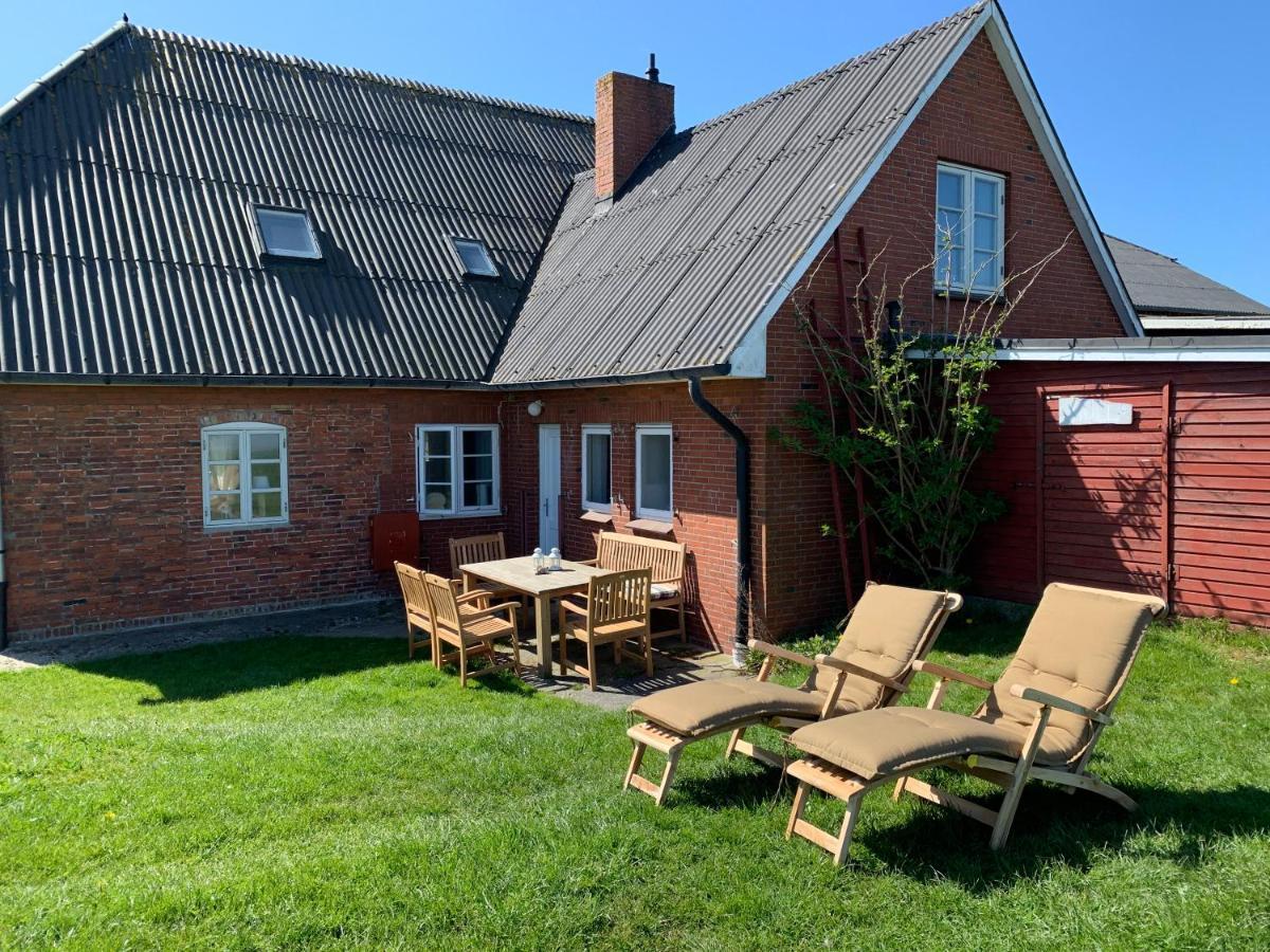 Kapitaenshaus Meerblick Langeneß Buitenkant foto