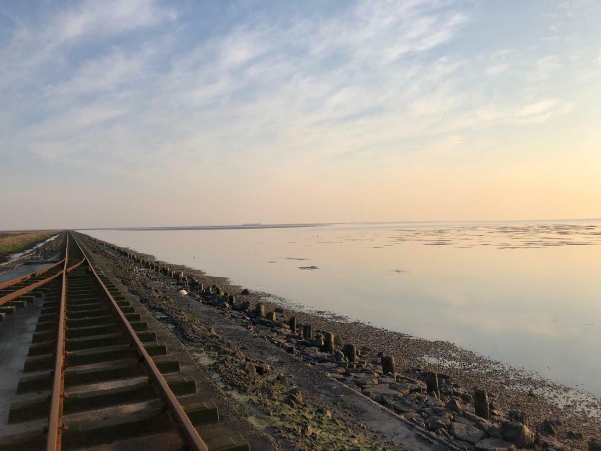 Kapitaenshaus Meerblick Langeneß Buitenkant foto