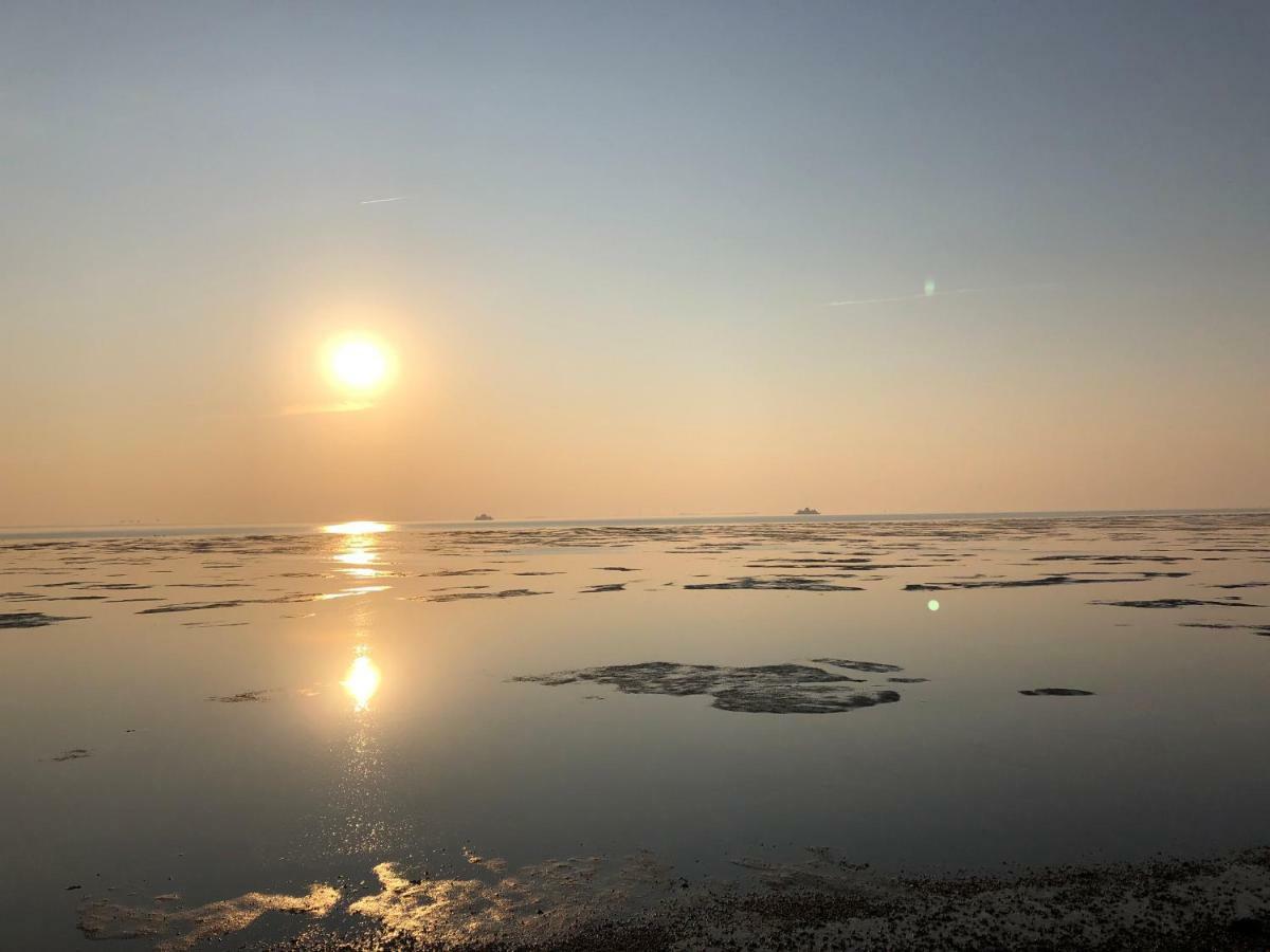 Kapitaenshaus Meerblick Langeneß Buitenkant foto